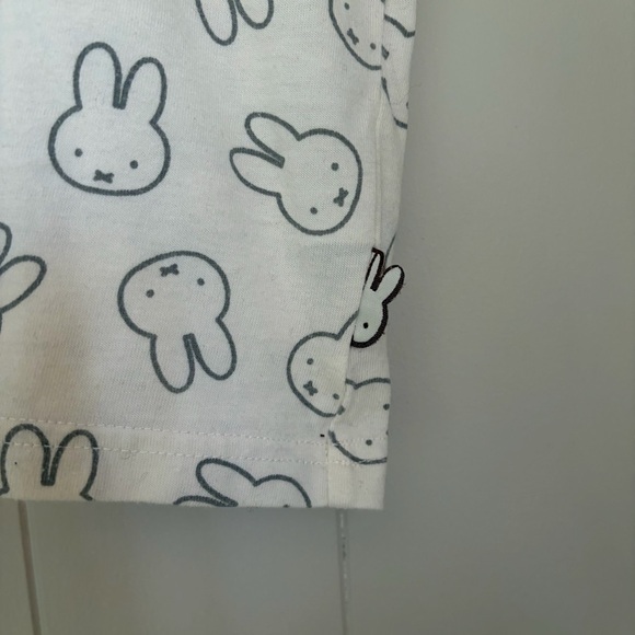 Miffy White Bunny Pattern T-Shirt - Picture 2 of 3